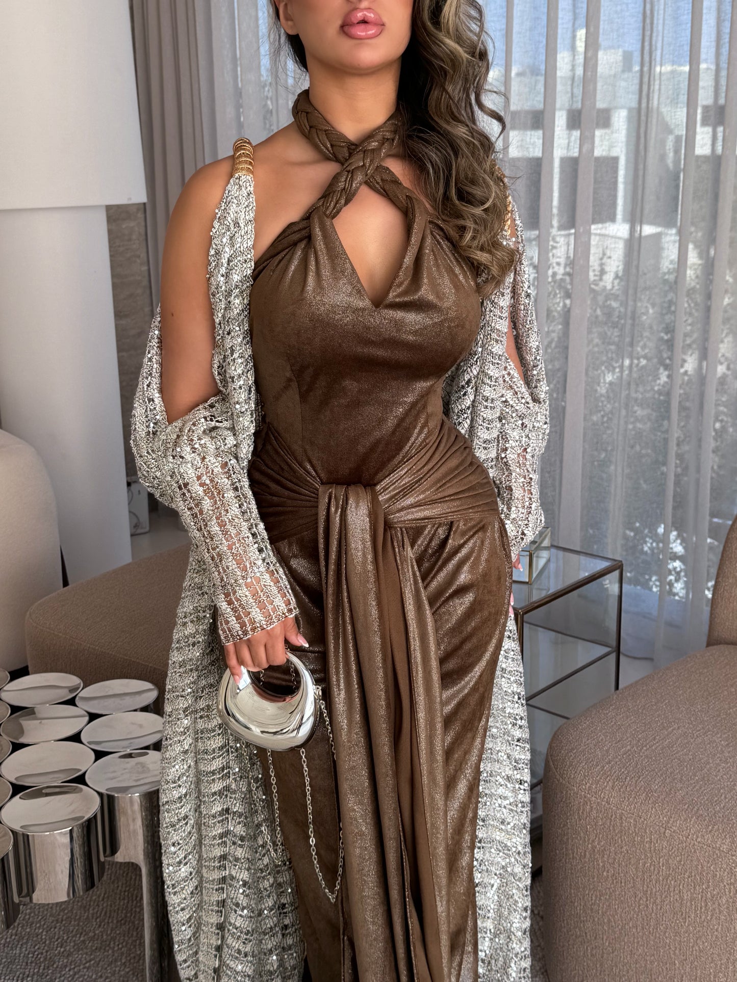 R12